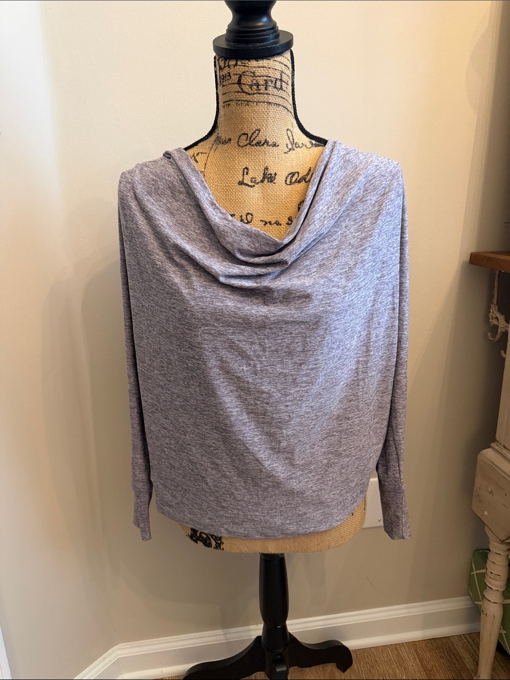 NWOT Soft Draped Cowl Neck Women’s Heather Lavender Spanks